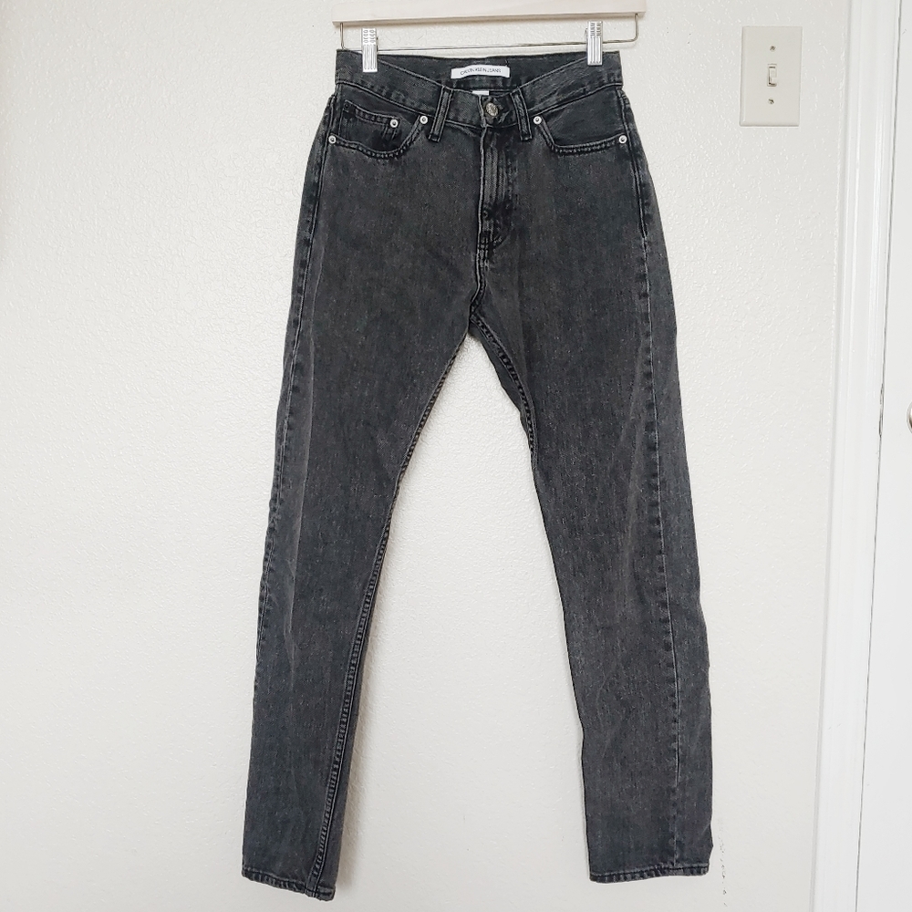 calvin klein 90s high rise slim straight leg taper grey jeans